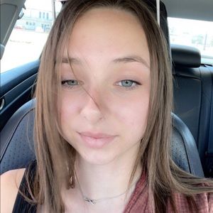 Meet your Posher, Kaitlyn